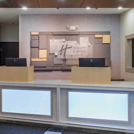 Holiday Inn Express Hotel & Suites Swansea By Ihg Екстериор снимка