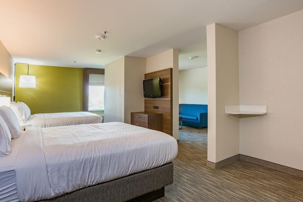 Holiday Inn Express Hotel & Suites Swansea By Ihg Екстериор снимка