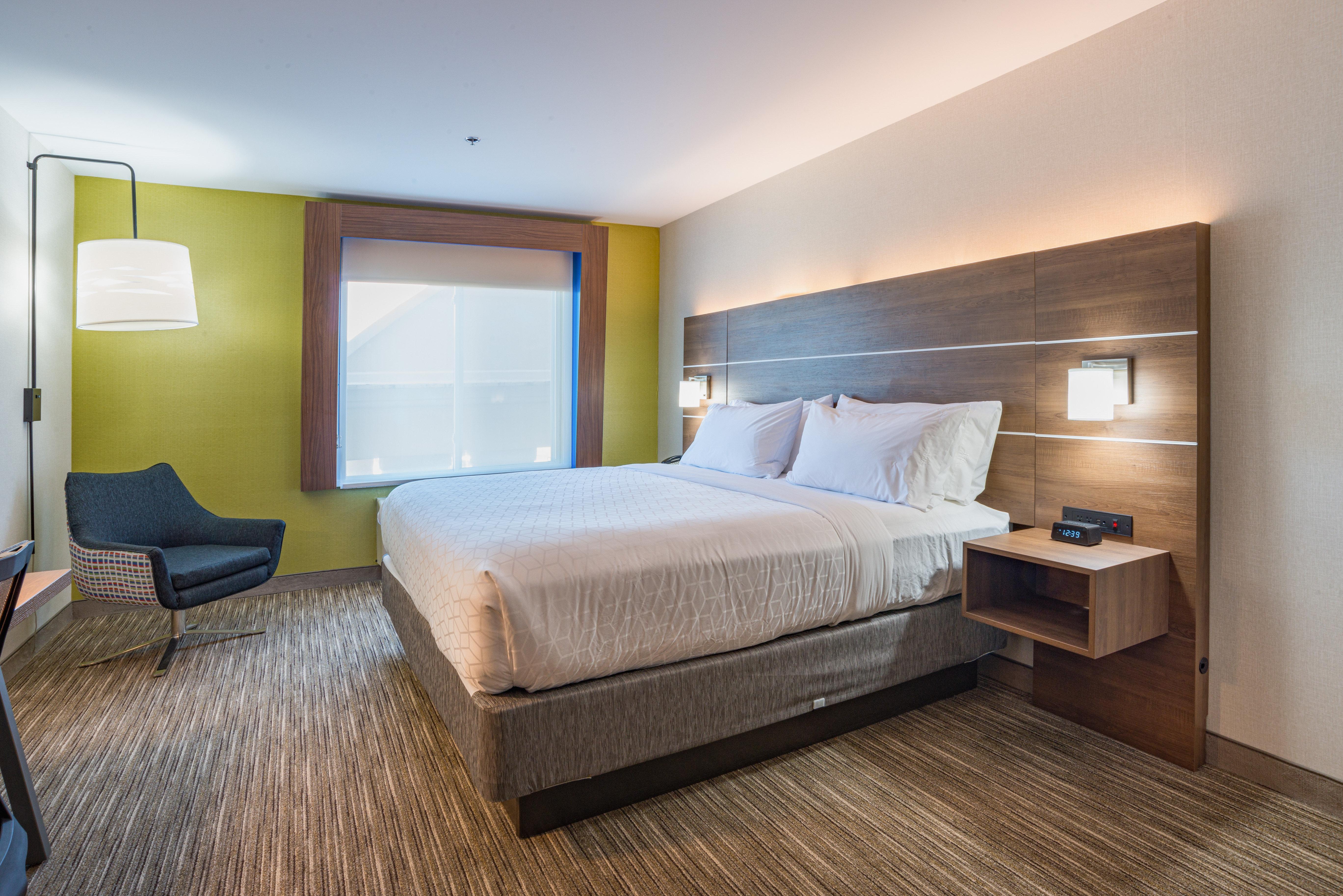 Holiday Inn Express Hotel & Suites Swansea By Ihg Екстериор снимка