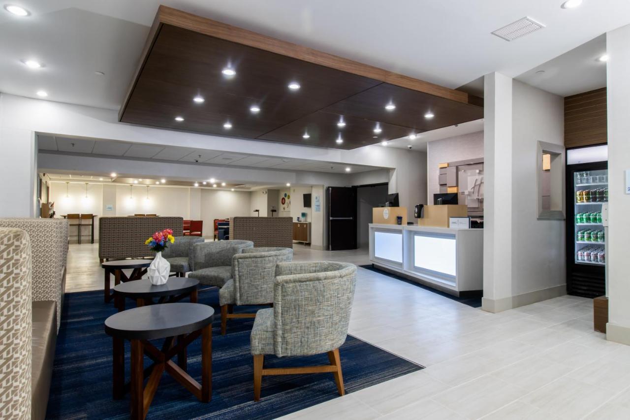Holiday Inn Express Hotel & Suites Swansea By Ihg Екстериор снимка