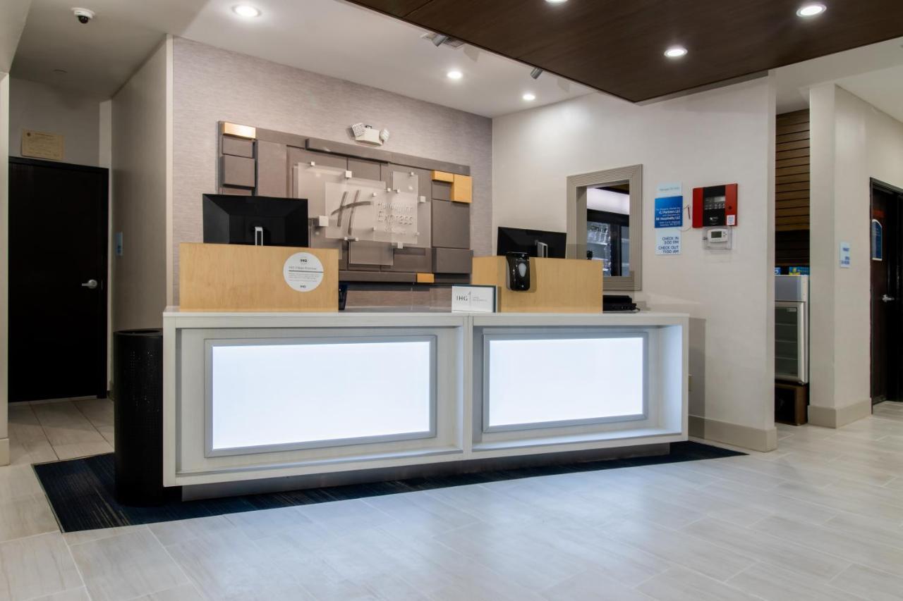 Holiday Inn Express Hotel & Suites Swansea By Ihg Екстериор снимка