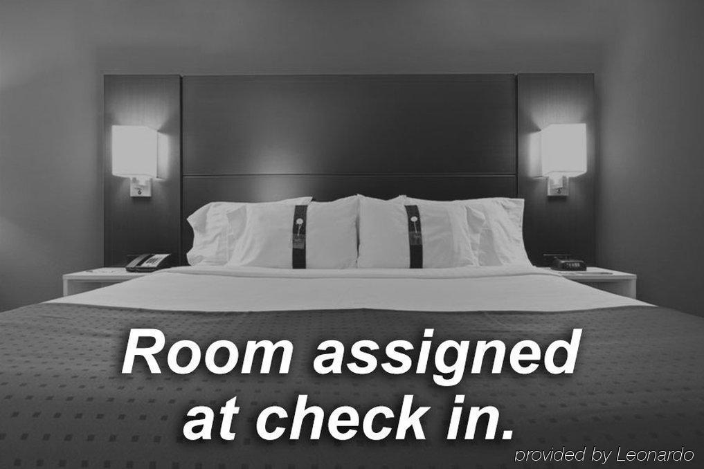 Holiday Inn Express Hotel & Suites Swansea By Ihg Екстериор снимка